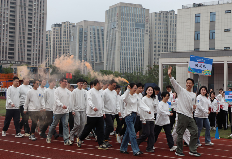 8、快樂隊1.jpg